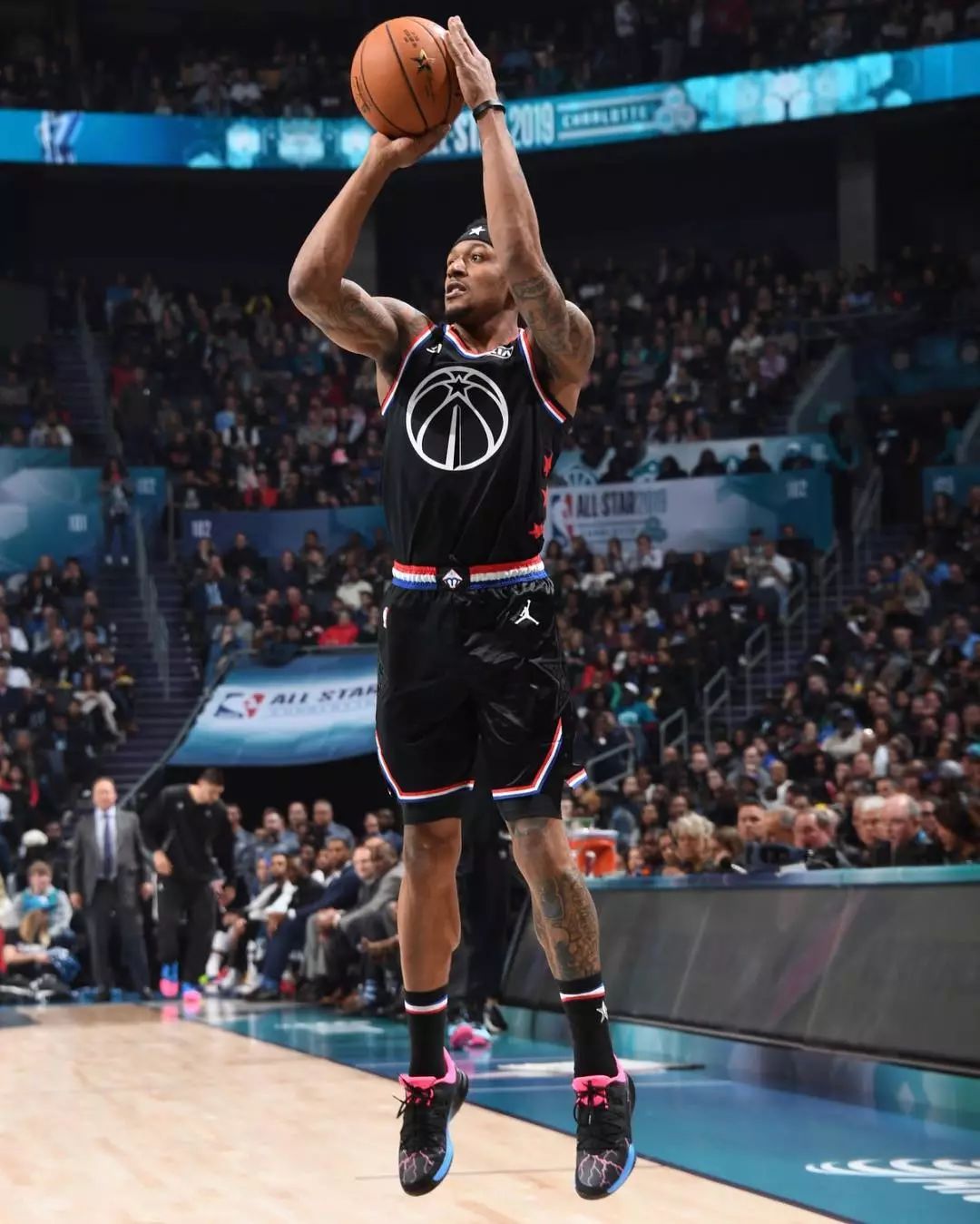 不仅因为她 不仅因为她