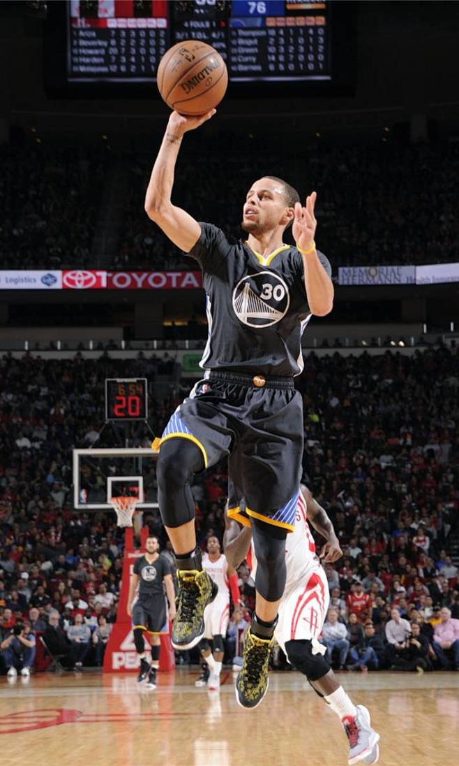 雷霆年轻而 雷霆年轻而