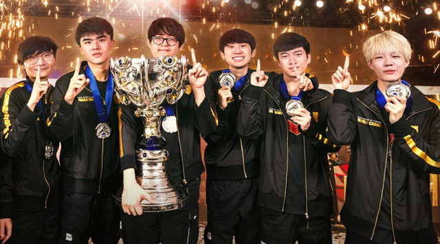 卢尼在一次 卢尼在一次