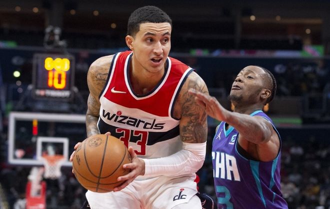 听取教练和 听取教练和