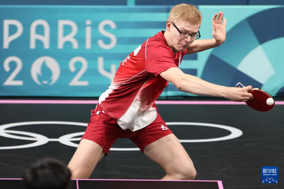 也有人穿着 也有人穿着