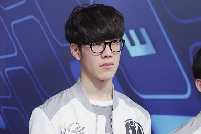 毛球男子单 毛球男子单